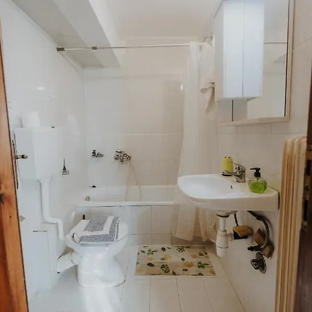 House Of Gardenia Makrirrákhi