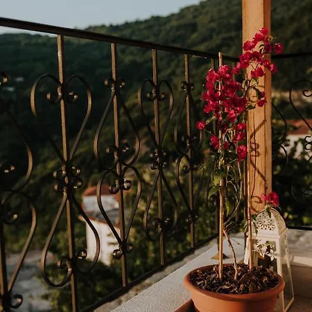 House Of Gardenia Holiday home *