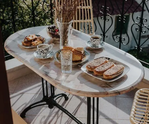 Holiday home House Of Gardenia