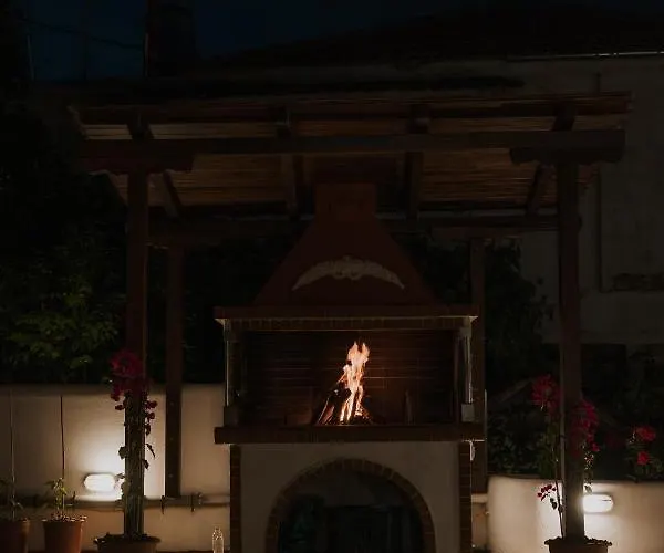 House Of Gardenia * Makrirrakhi